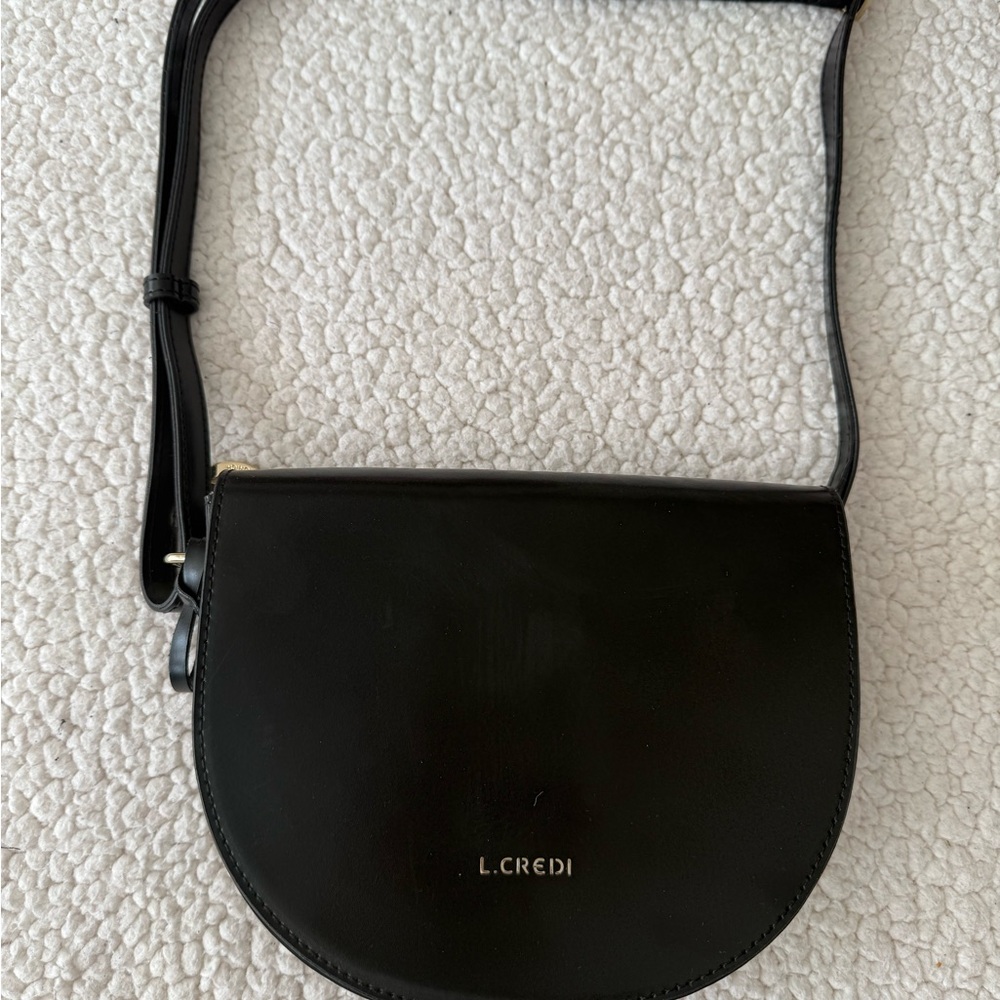 L Credi Munich Black Shoulder crossbody Bag Purse Snap Closure Zipper Pocket